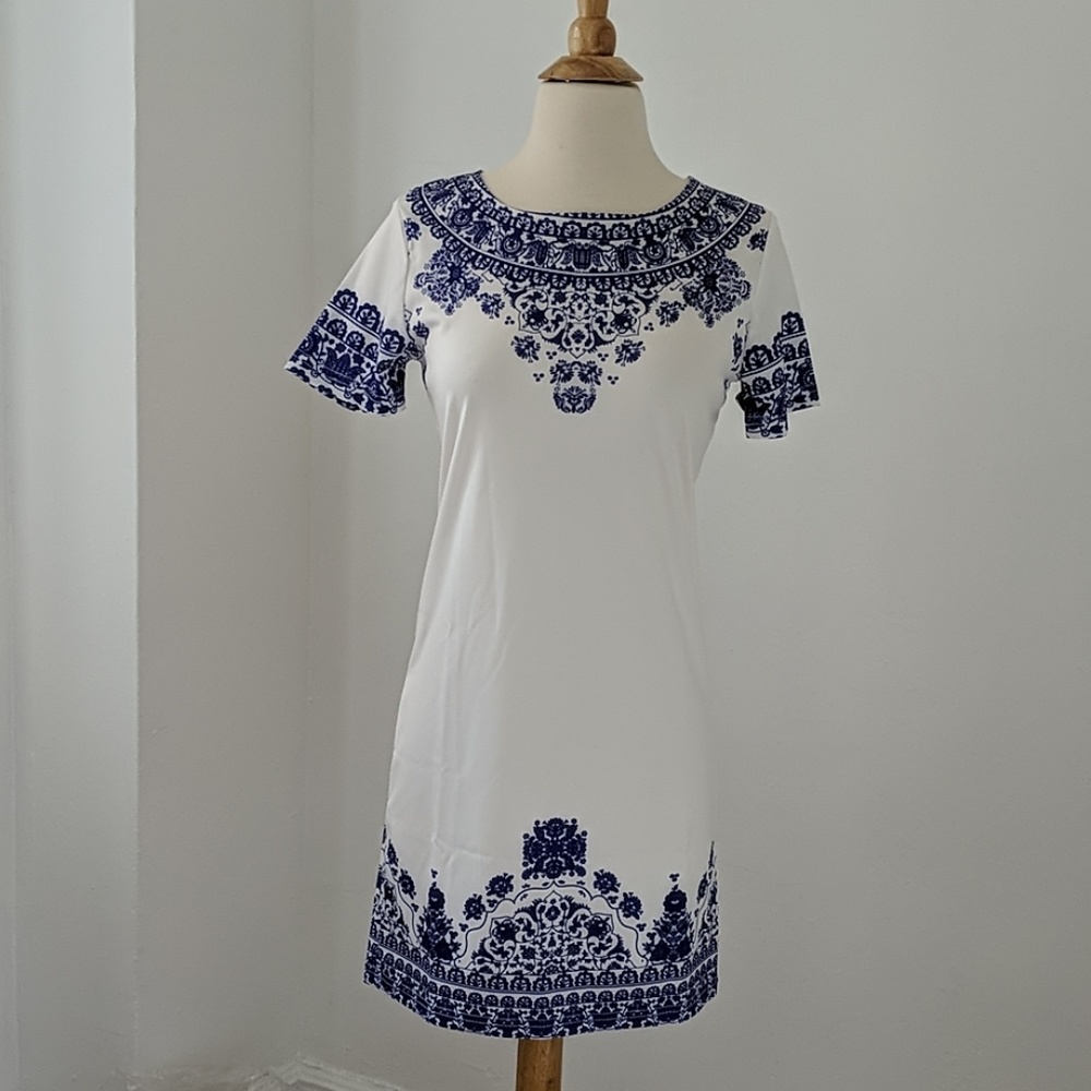 *SOLD* Short sleeve mini dress